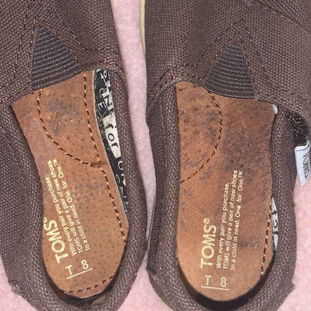 Toms brown slip -on size T8 - Picture 6 of 6